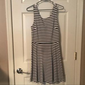 American Eagle grey/white stripe dress